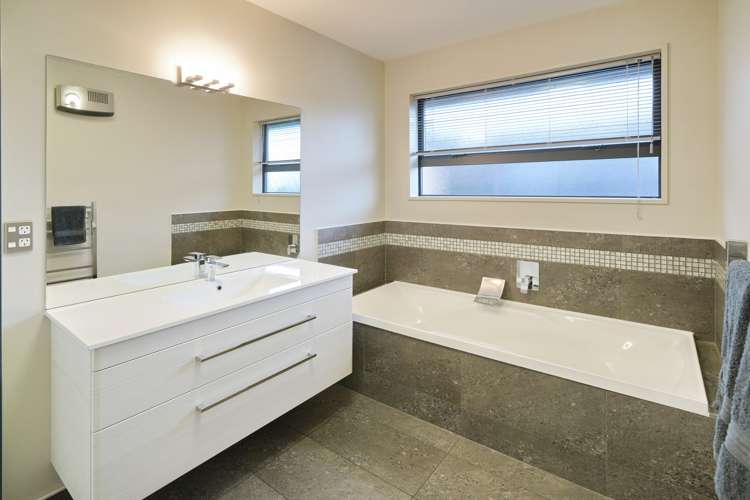 20 Oak Tree Lane Rolleston_23