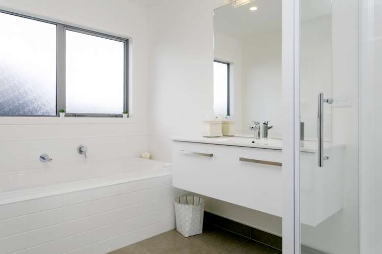 34 Marabou Crescent Nukuhau_11