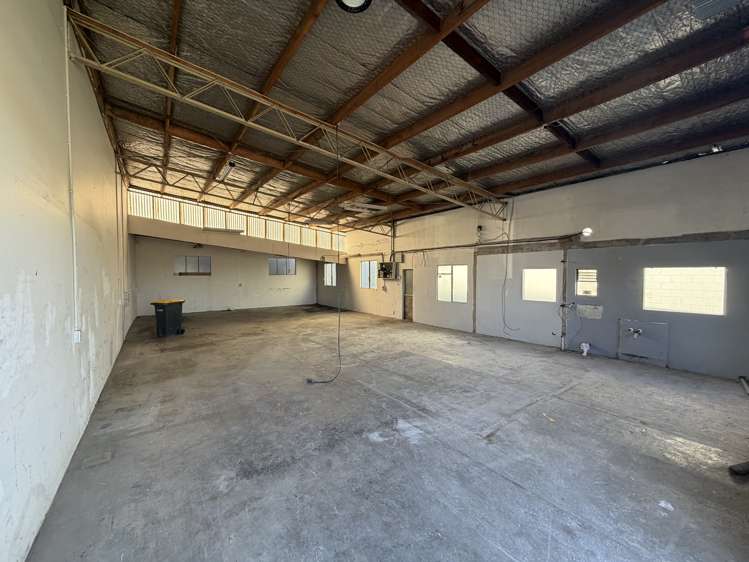 12A Hands Road Middleton_1