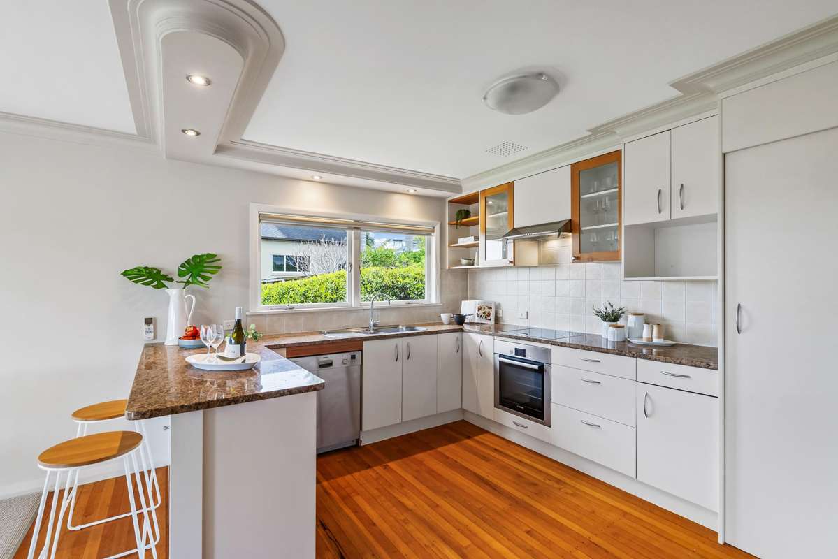 36 Roberta Avenue_4