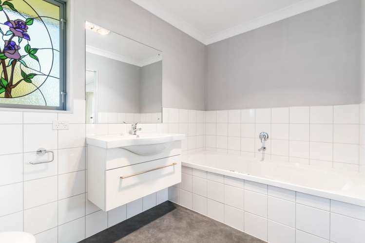 9 Goble Road Clarks Beach_11