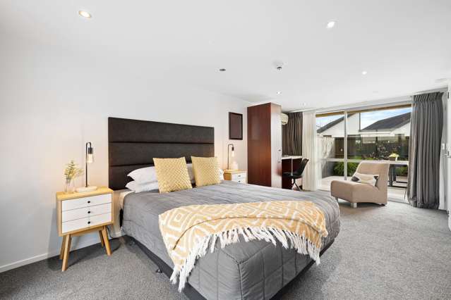 Merivale, 3 bedrooms