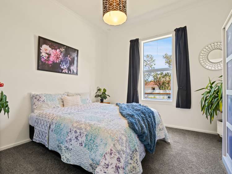 4 Chaucer Street Milton_17