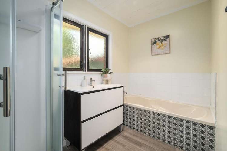 35 Reeve Road Owhata_12