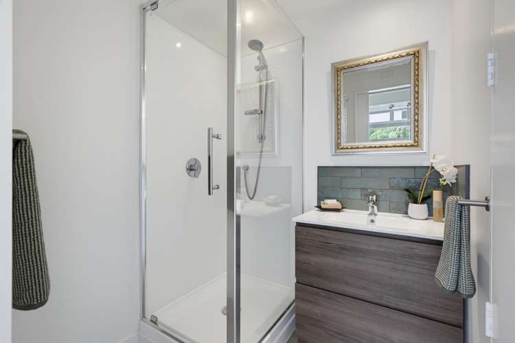 7B/20 Oriental Terrace Oriental Bay_13