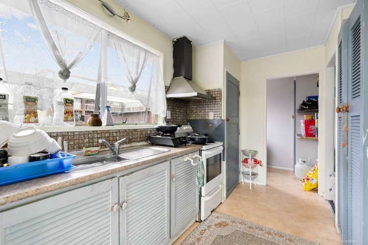 18 Shalimar Place Clover Park_11