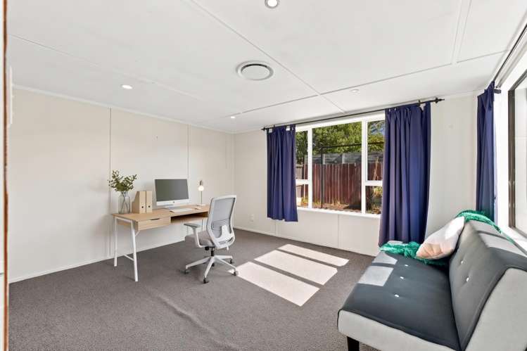 50 Yellowstone Crescent Burwood_12