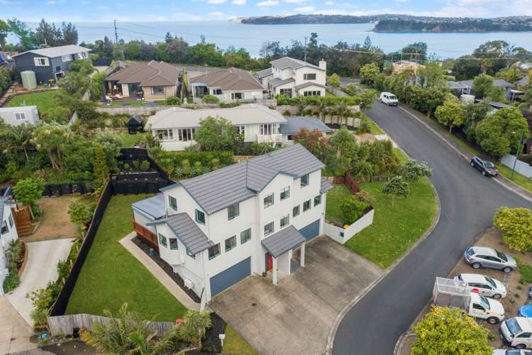 6 Carento Way Stanmore Bay_13