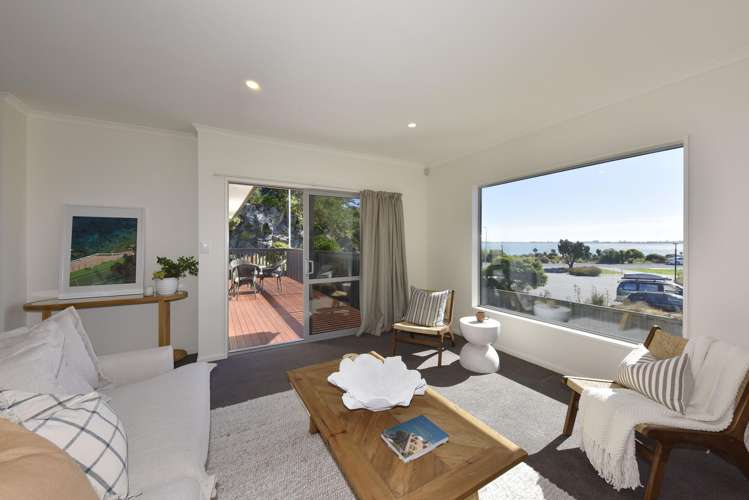 5 Main Road Redcliffs_9