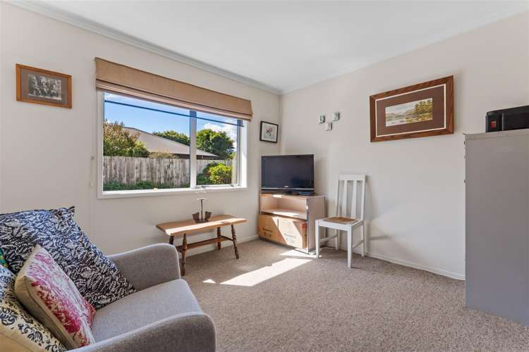 76 Covent Drive Stoke_30