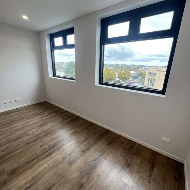 202/1a Kings Road Mount Roskill_2
