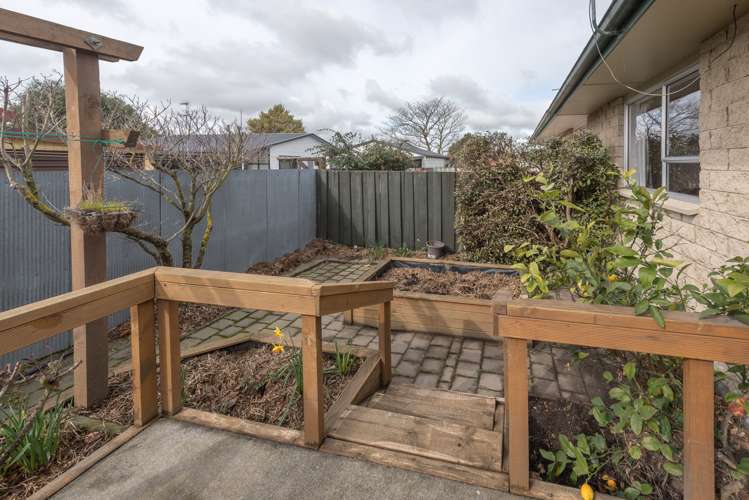 1/8 Patching Street Hampstead_12