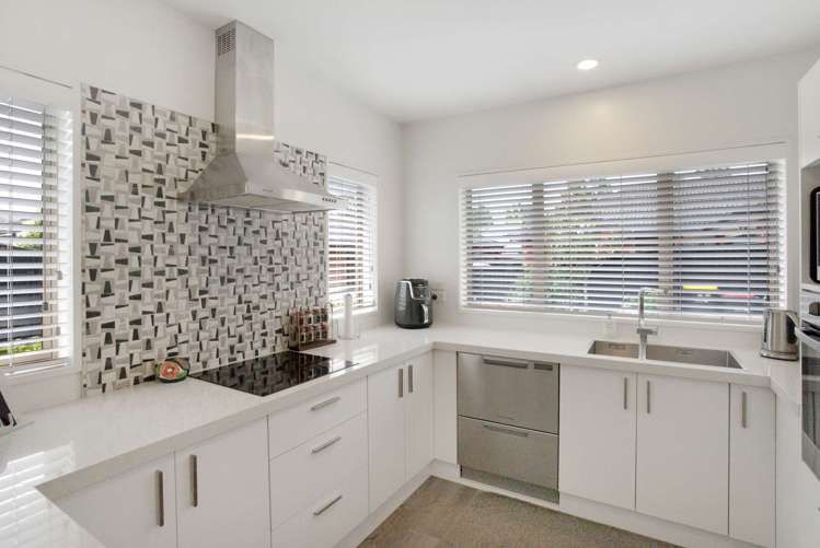 15a O'Neill Avenue_0