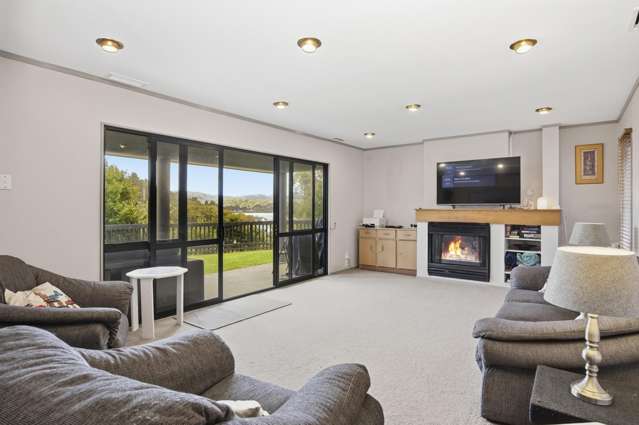 2/18 Sailmaker Close Whitby_4