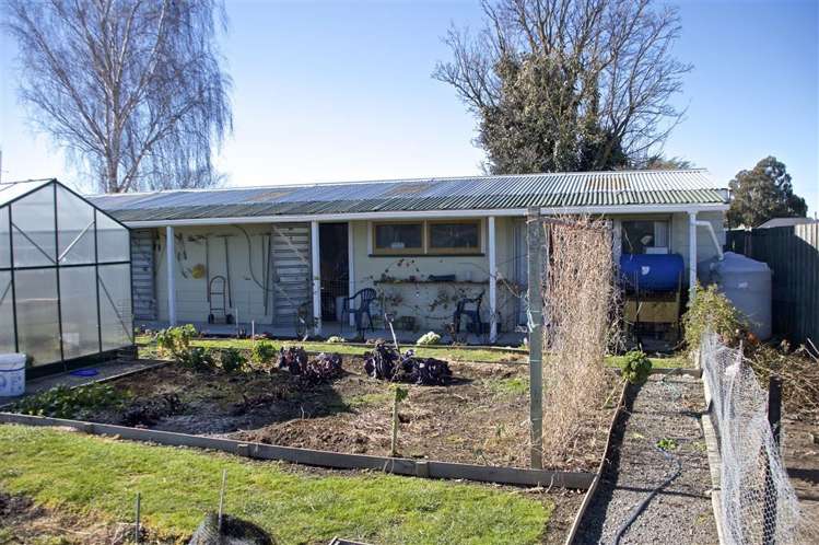 8 High Street Hawarden_13