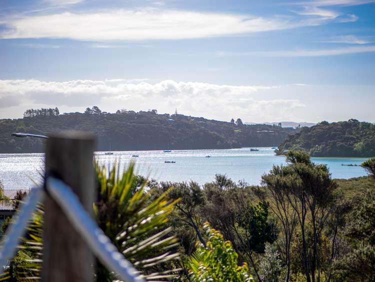 7 Toi Track Russell_33