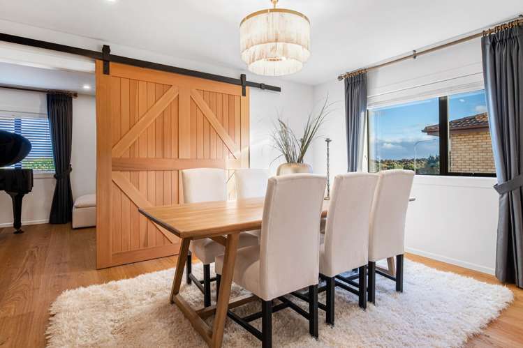 33 & 33B Ballymore Drive Pinehill_11