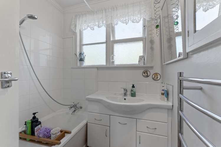 83 Great North Road Saint Johns Hill_7