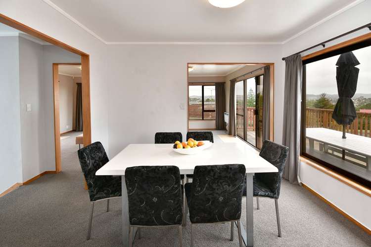 3 Higham Ferrers Place Red Beach_12
