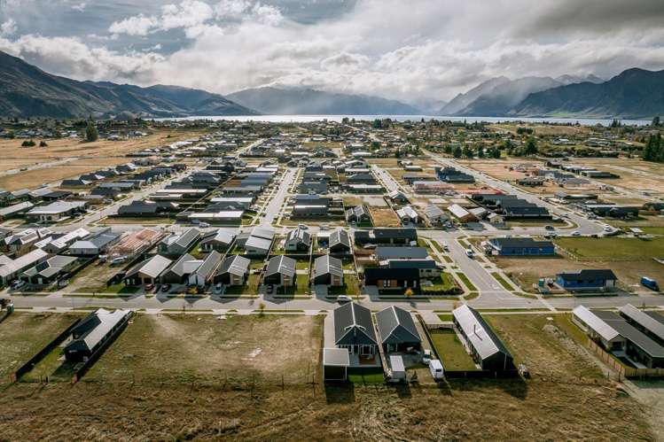 105 Burdon Loop Lake Hawea_28