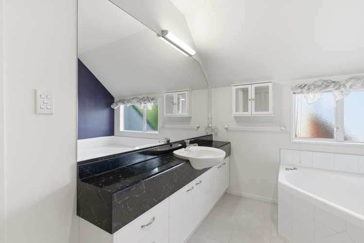 17 Greystoke Lane Avonhead_19