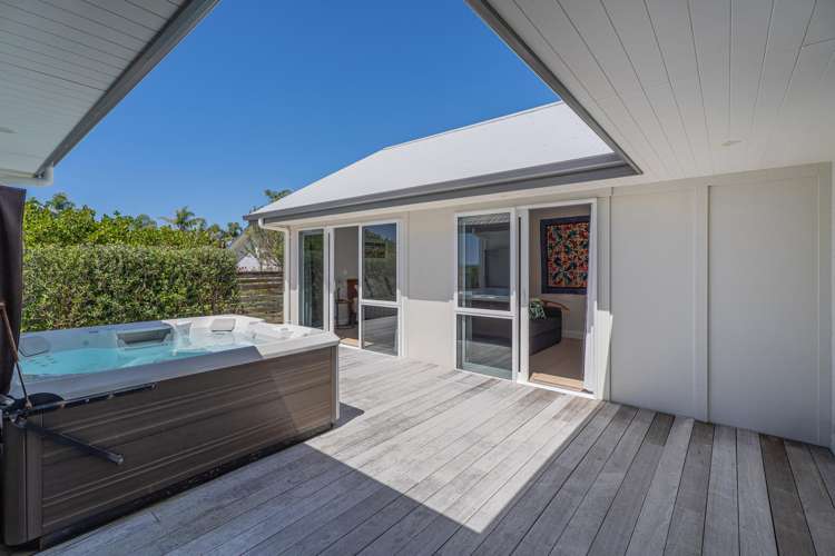 112 Ocean Close Matarangi_27