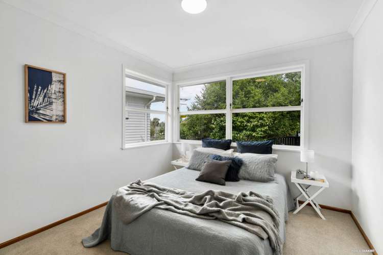 14 Royal View Road Te Atatu South_11