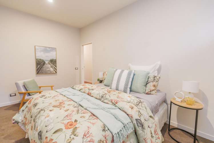 8 Didsbury Grove Churton Park_12