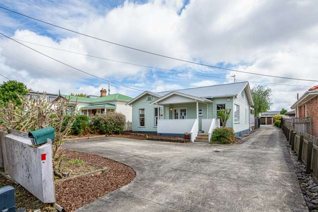 71 Hutchinson Avenue New Lynn_2