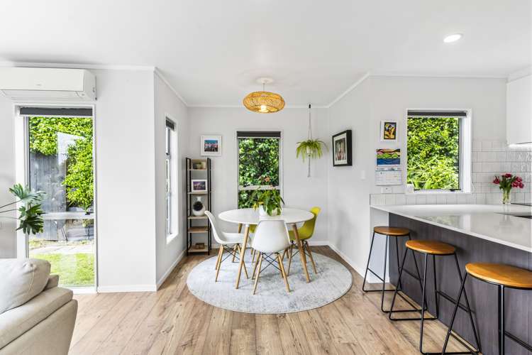 2/65 Arran Road Browns Bay_10