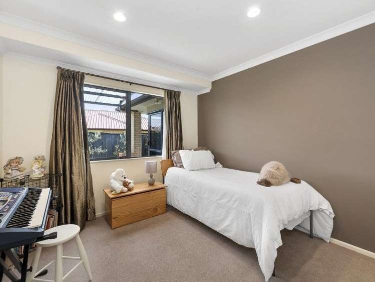 4 Portobello Way Huntington_15