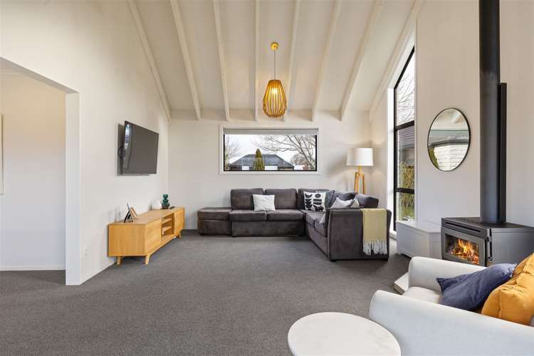 44 Karnak Crescent Russley_7