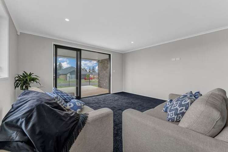 2 Paapaka Way Waiuku_6