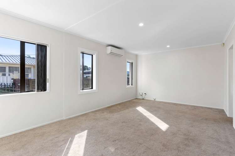 196 Robertson Road Mangere East_8