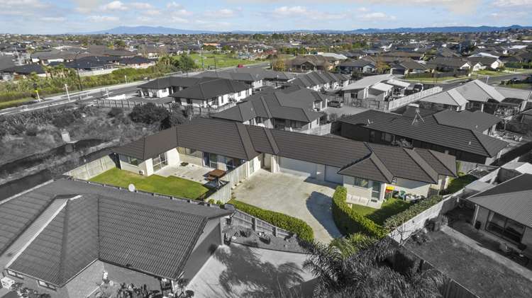 8 Raupo Place Rototuna North_0