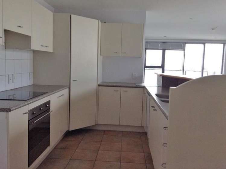 17/8 Basque Road Eden Terrace_3