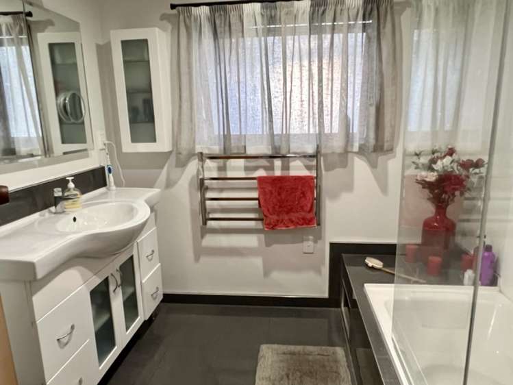 36 Manse Road Pahurehure_8