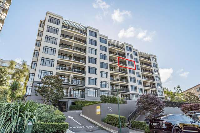 Elevated Living - Unbeatable Location
