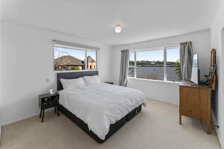 27 Idesia Grove Richmond_20