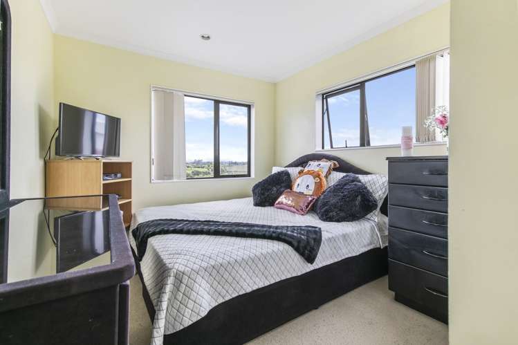 79 Naylors Drive Mangere_5