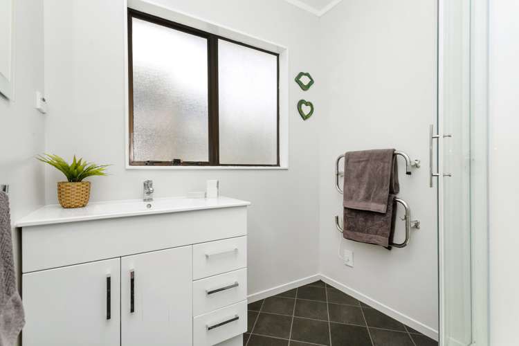 5/4 Arawhata Street Porirua East_14