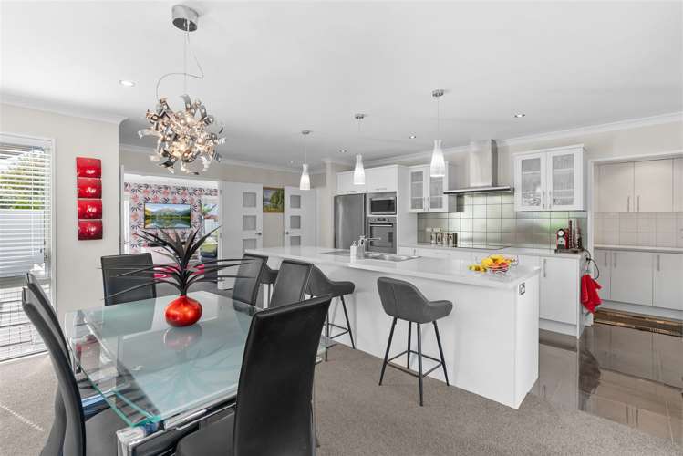 6 Lakebridge Place Parklands_6