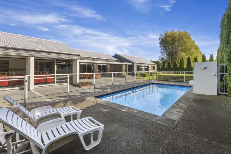 21 Croftwood Lane Harewood_5