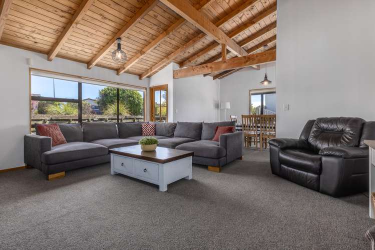 41 James Cook Drive Whitby_9