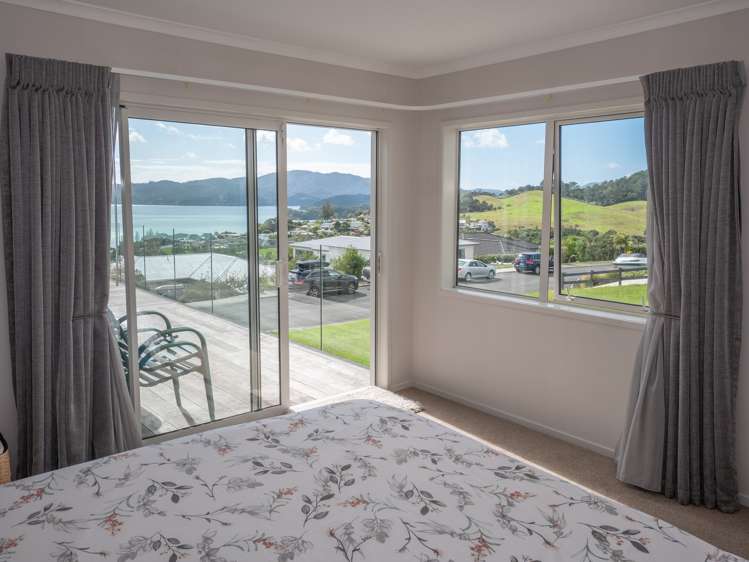 6 Christine Drive Coopers Beach_14