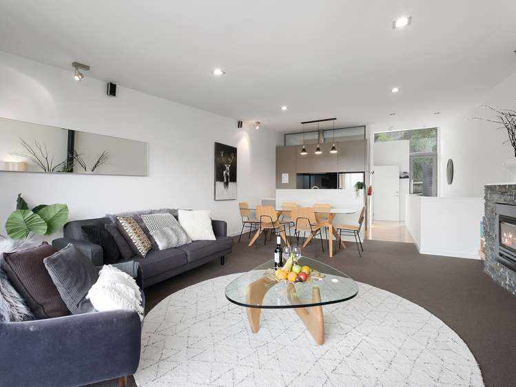 38h Lomond Crescent Queenstown_17