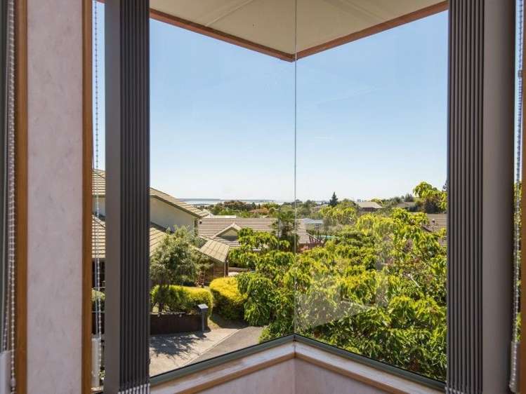 14 Idesia Grove Richmond_7