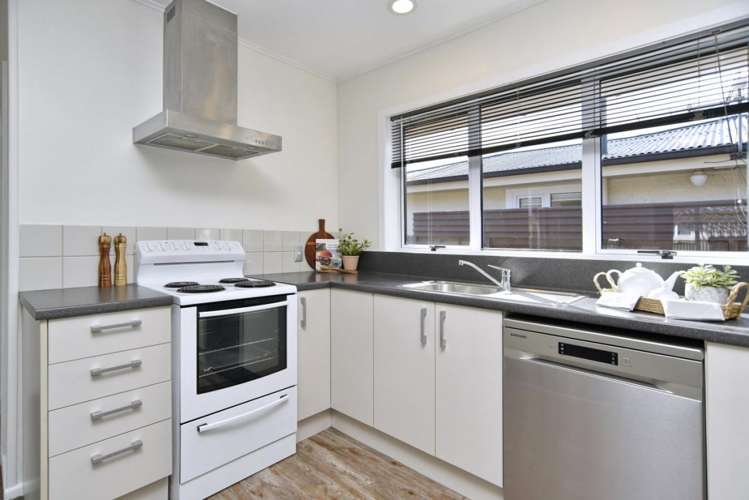 85 Stanbury Avenue Somerfield_8