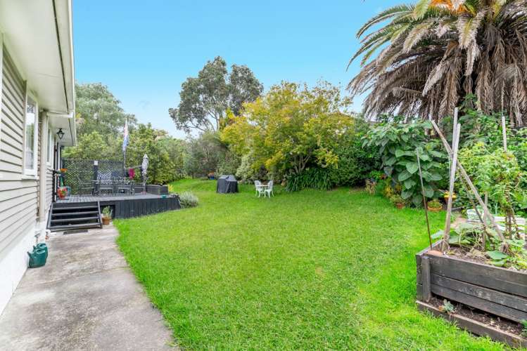 12 Tirimoana Road Te Atatu South_8