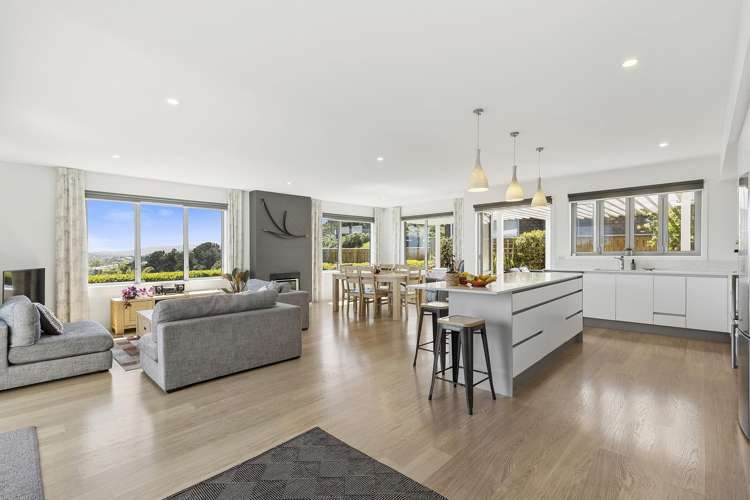 1 Manapouri Lane Aotea_5